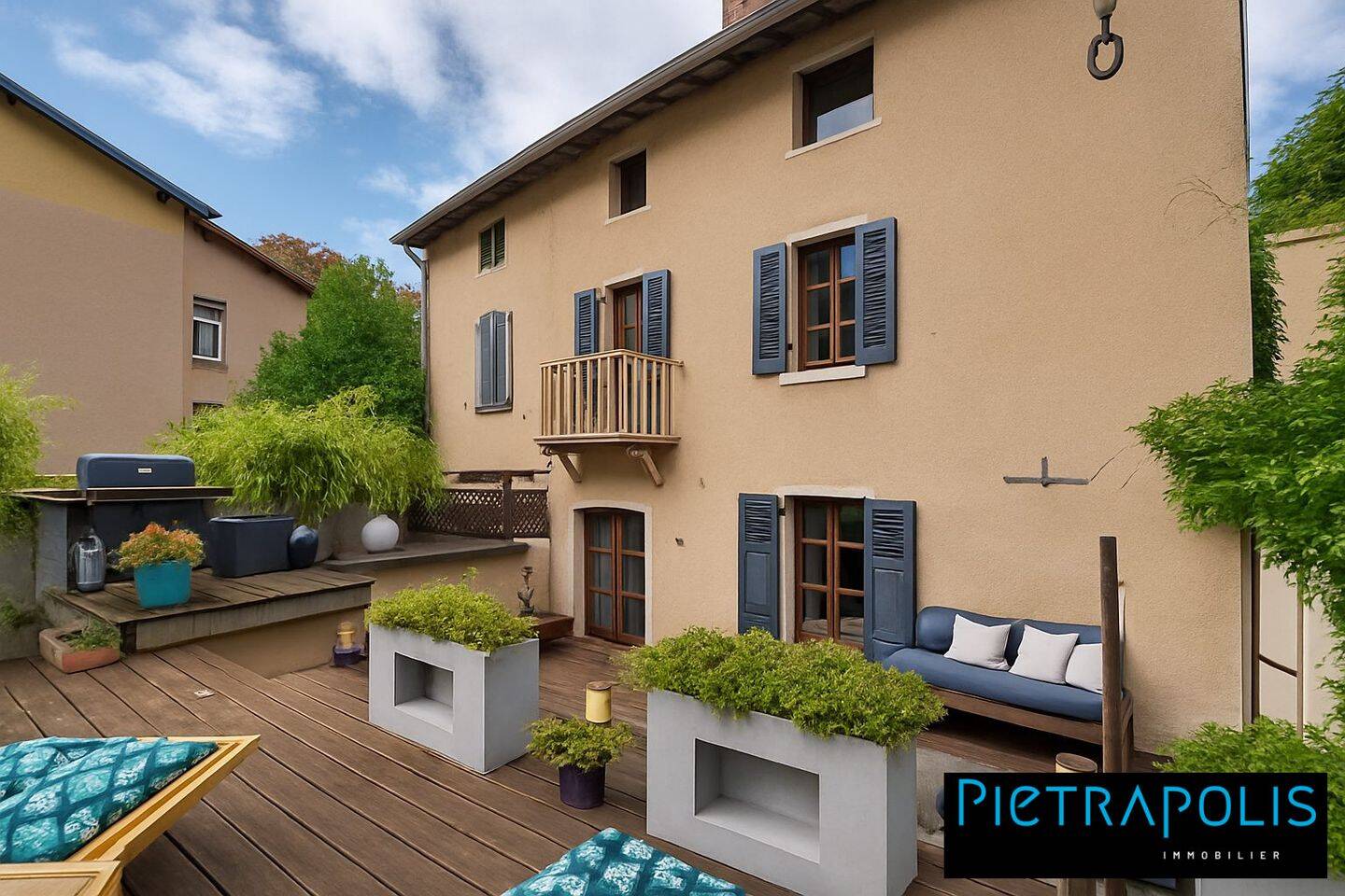 Maison 6 pièces 140 m² · à Vérin · 140 m² · 299 000 €