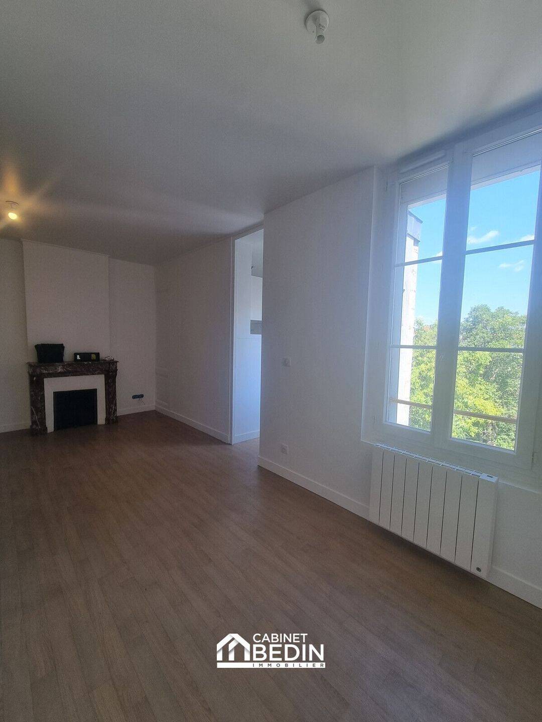 Appartement 3 pièces 57 m² · à Bordeaux · 57,3 m² · 1 070 €