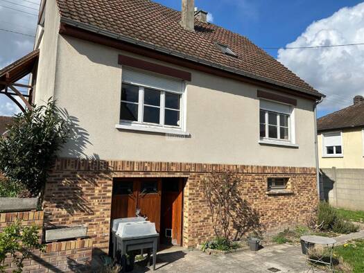 Maison de plain-pied à vendre 163 400 € 5 pièces 4 chambres 78,4 m² 151 m² de terrain Est Margny-lès-Compiègne 60280