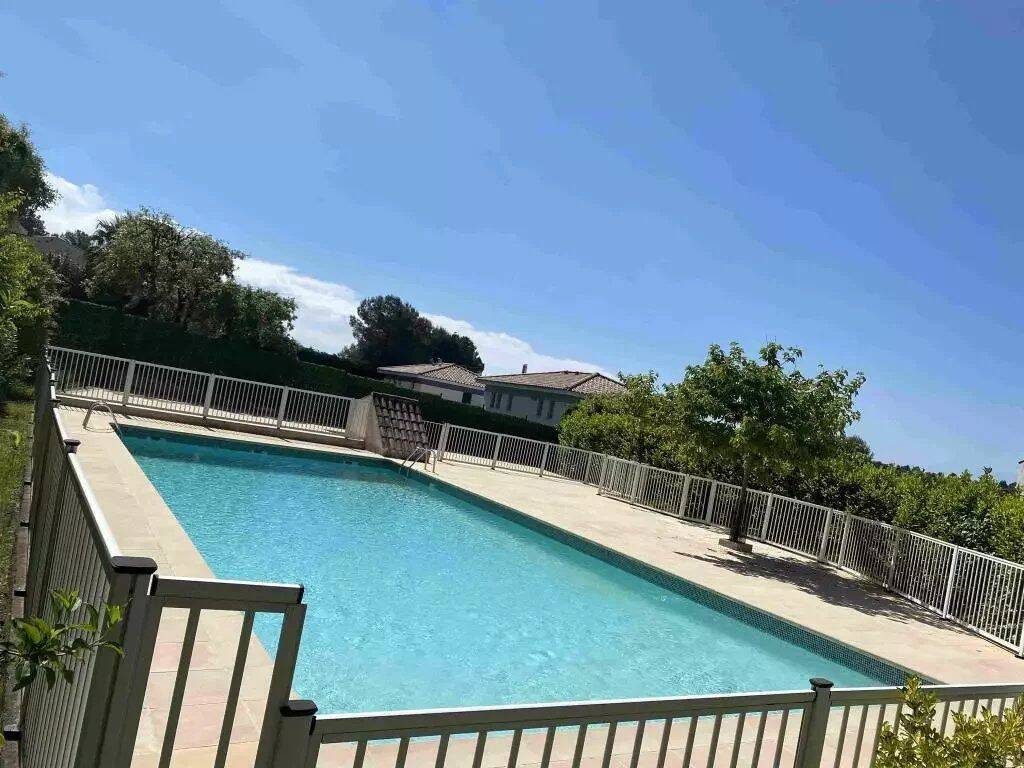 Maison 4 pièces 120 m² · à Valbonne · 120 m² · 2 700 €