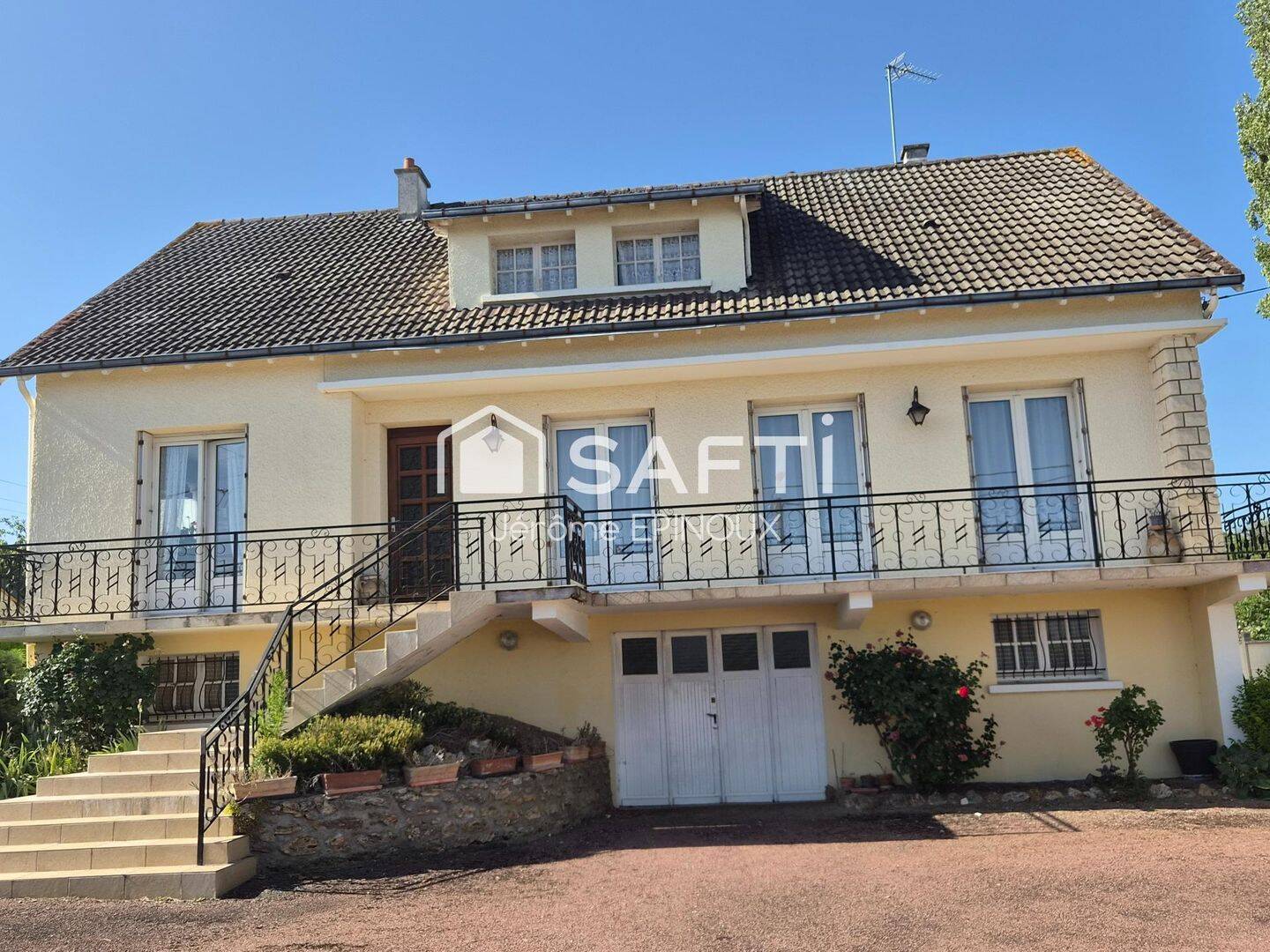 Maison 5 pièces 151 m² · à Châtellerault · 151 m² · 220 000 €