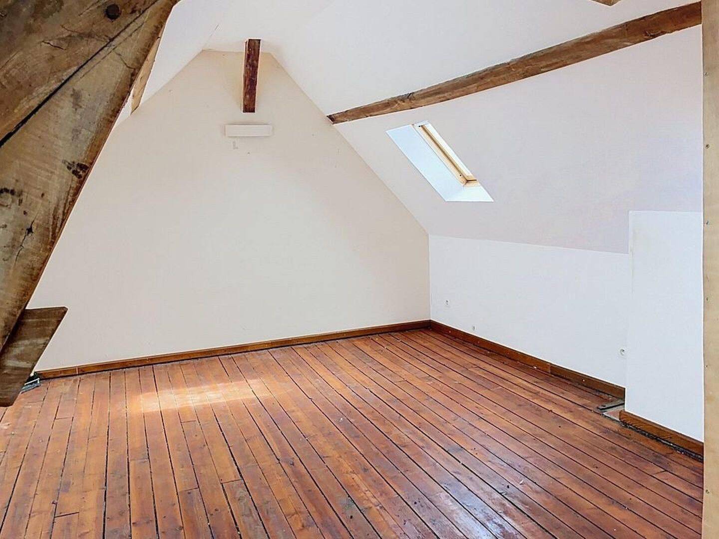Maison 4 pièces 88 m² · à Issoudun · 88 m² · 46 000 €