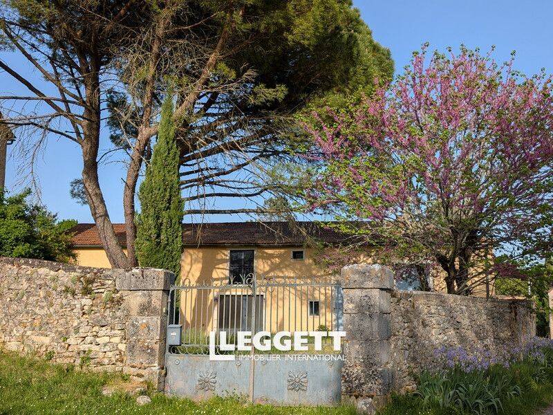 Maison 7 pièces 232 m² · à Lalbenque · 232 m² · 299 000 €