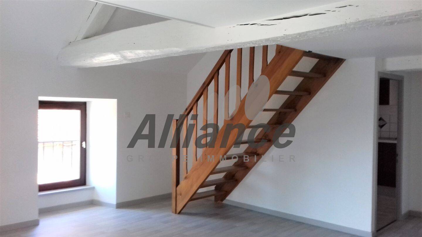 Appartement 2 pièces 44 m² · à Luxeuil-les-Bains · 44 m² · 450 €