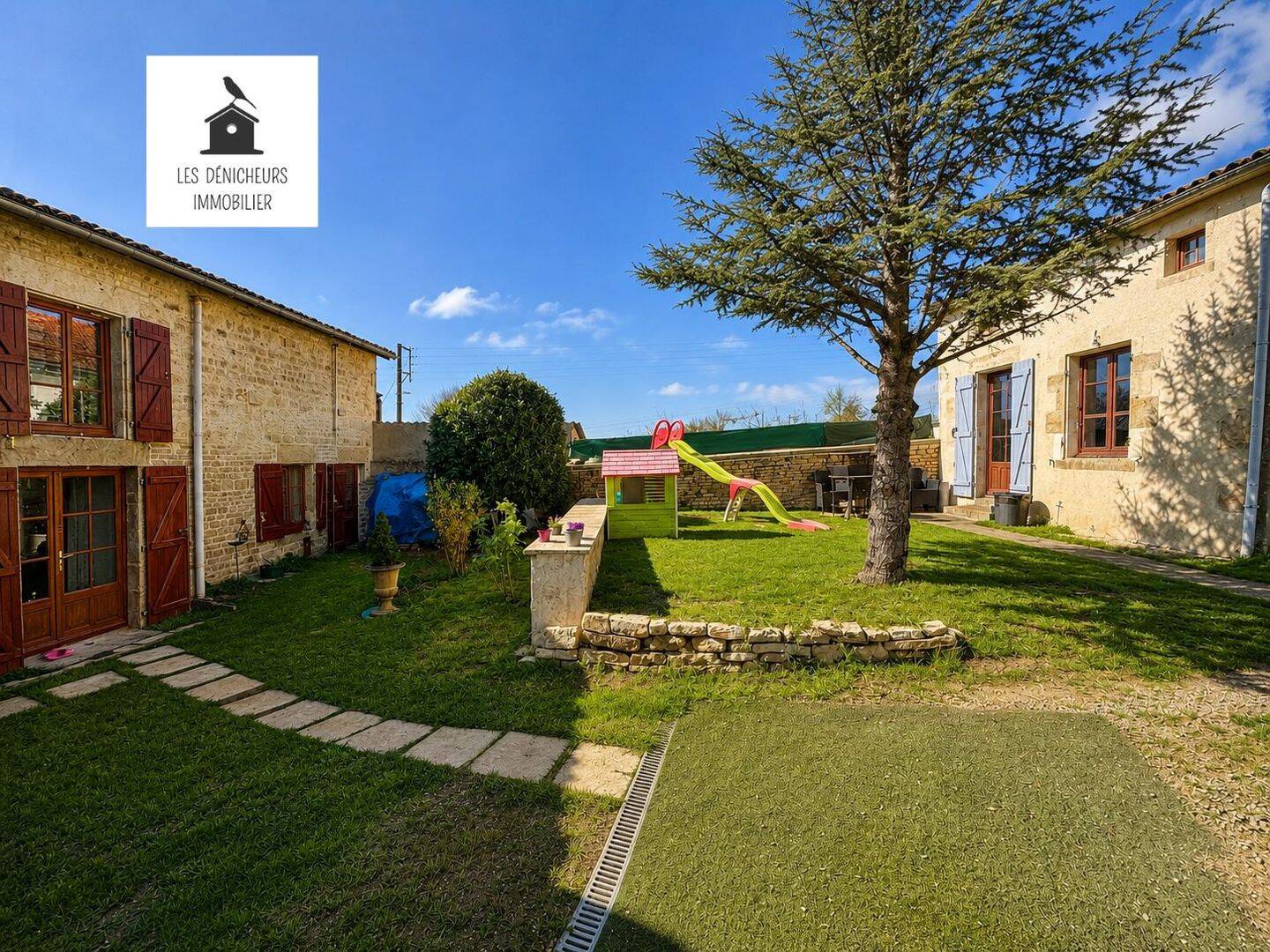 Maison 7 pièces 161 m² · à Brioux-sur-Boutonne · 161 m² · 181 000 €