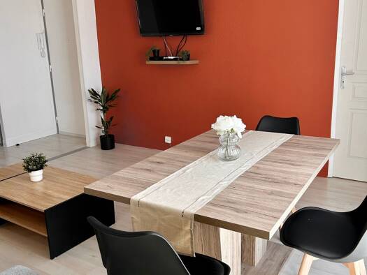 Appartement à louer 365 € 4 pièces 3 chambres 70 m² Étage 4/4 Moulin à Vent-Vertefeuille Perpignan 66000