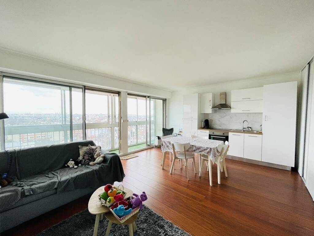 Appartement 3 pièces 56 m² · à Les Pavillons-sous-Bois · 55,5 m² · 190 000 €