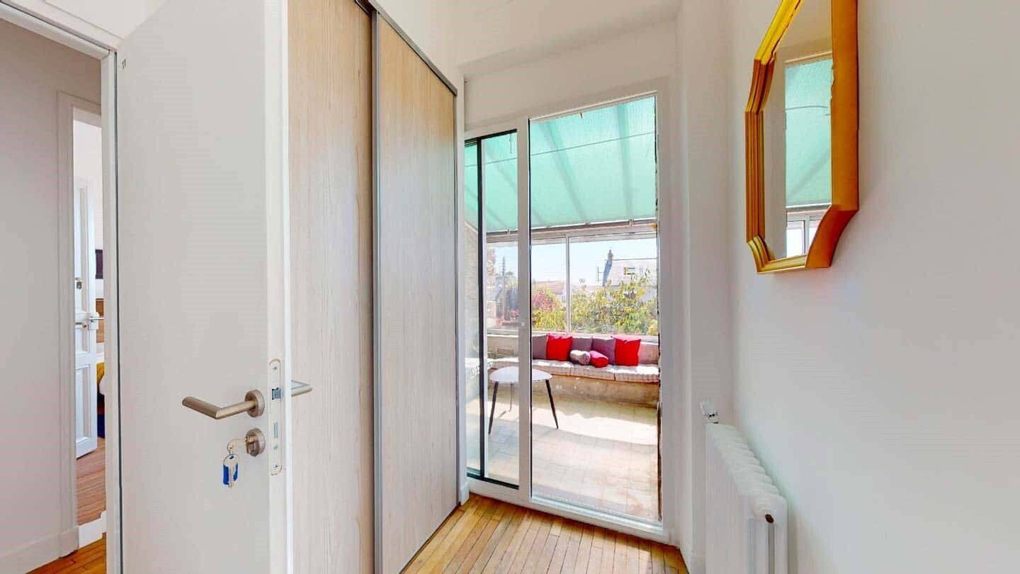 Room in Rue de l'Épine, Nantes for 426 m² with 16 bedrooms - Col — 5