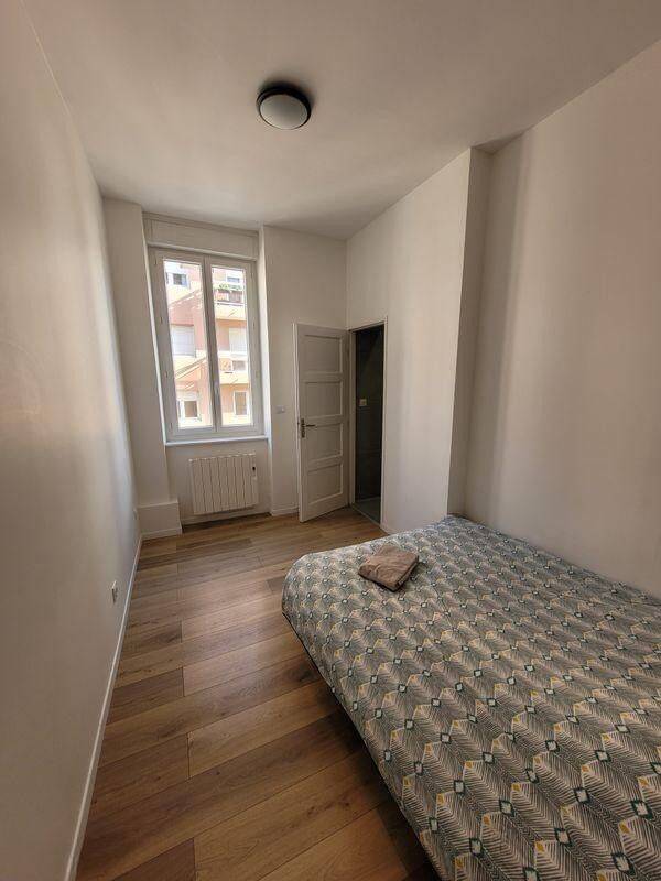 Appartement 2 pièces 35 m² · à Lyon 8ème Arrondissement · 35 m² · 700 €