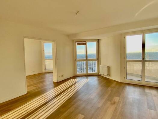 Appartement à vendre 352 000 € 5 pièces 3 chambres 105 m² Étage 30/30 Rennes 35000