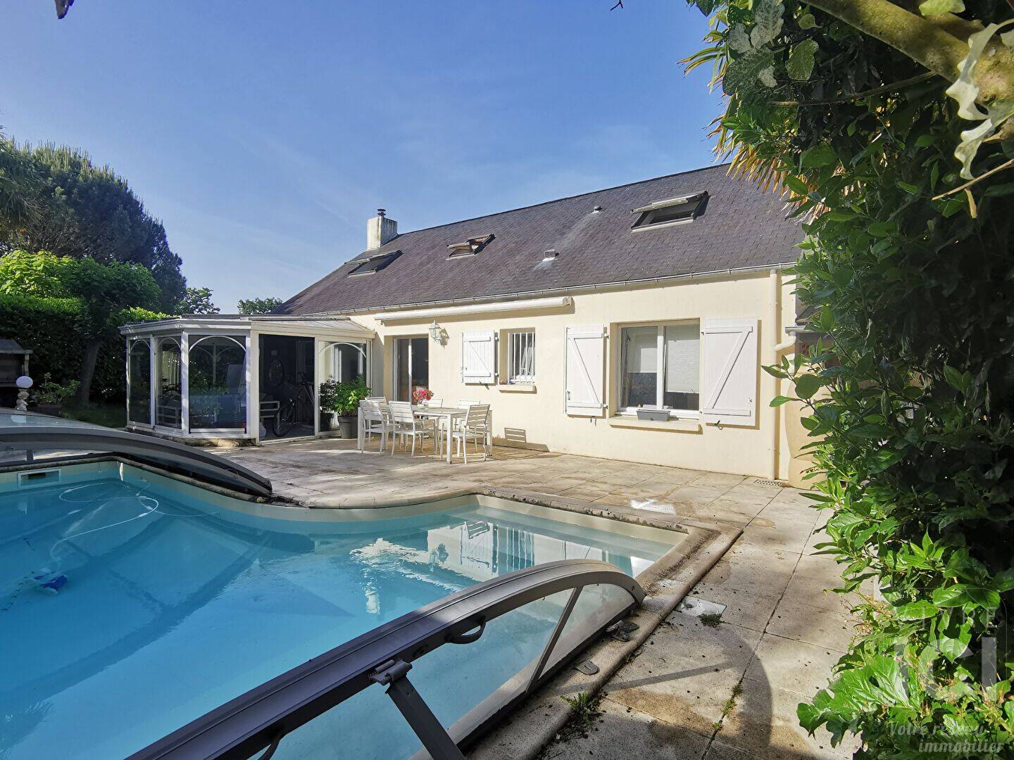 Maison 7 pièces 145 m² · à Sautron · 145 m² · 1 820 €