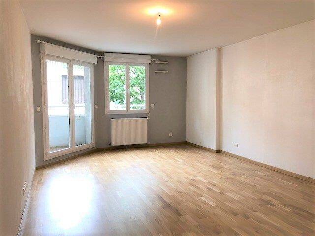 Appartement 3 pièces 78 m² · à Clermont-Ferrand · 78,1 m² · 890 €