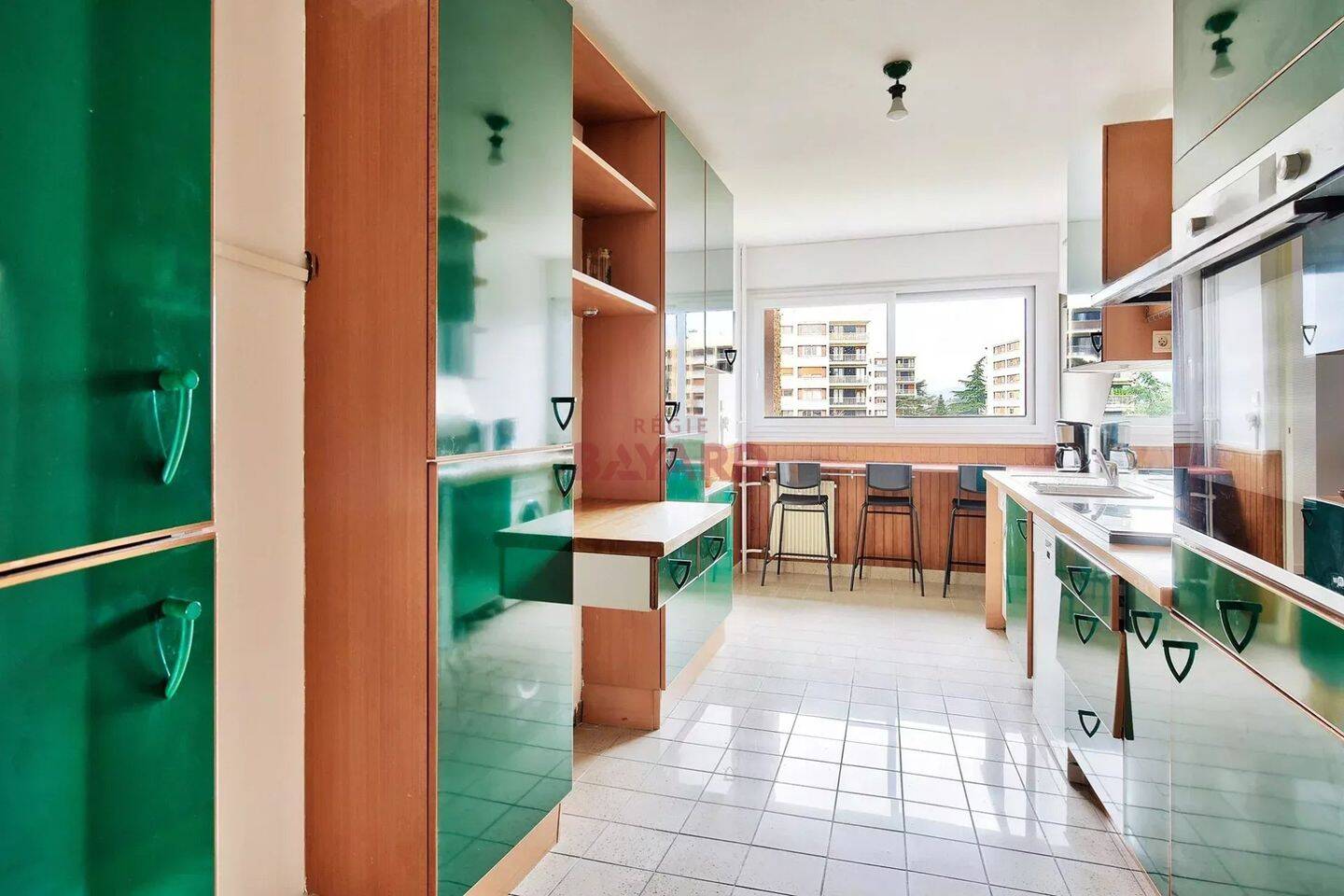 Appartement 4 pièces 114 m² · à Écully · 114,2 m² · 1 800 €