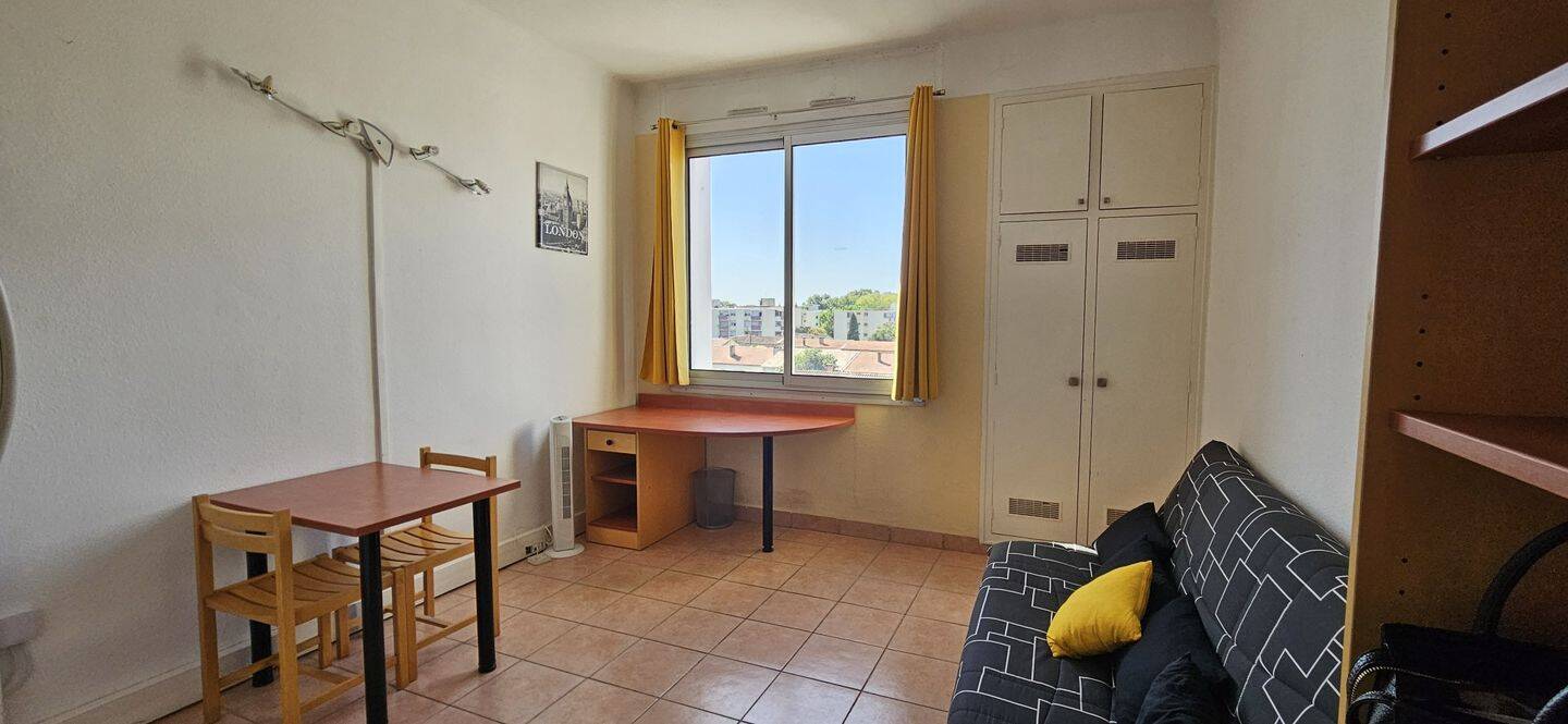 Appartement 1 pièce 23 m² · à Nîmes · 23,1 m² · 410 €