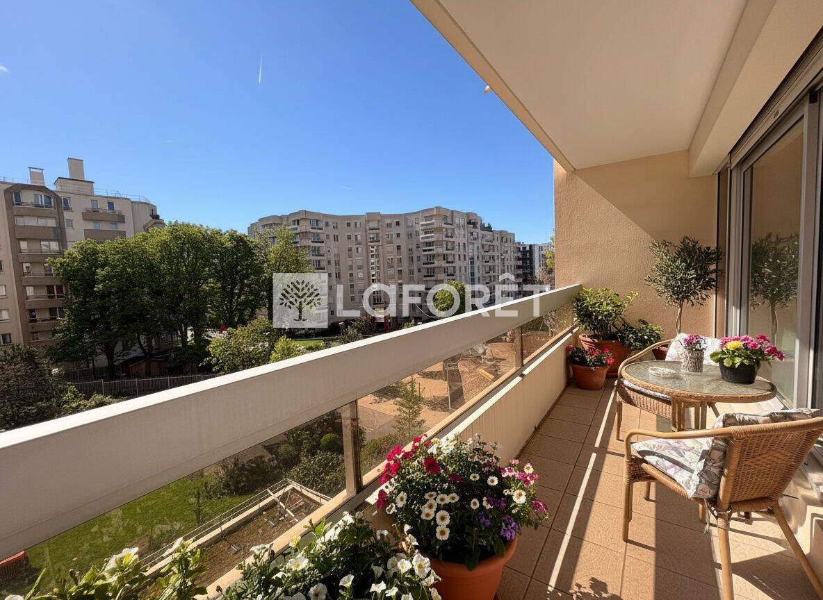 Appartement 5 pièces 101 m² · à Issy-les-Moulineaux · 101 m² · 535 000 €