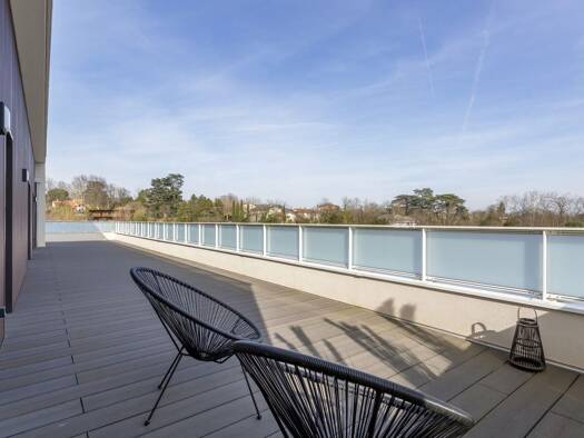 Appartement à vendre - Première occupation 650 000 € 4 pièces 3 chambres 124 m² Étage 4/4 Centre Champagne-au-Mont-d'Or 69410