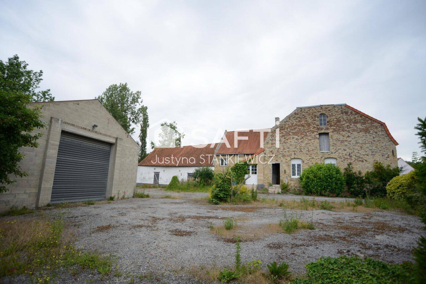 Maison 12 pièces 210 m² · à Nieurlet · 210 m² · 273 000 €
