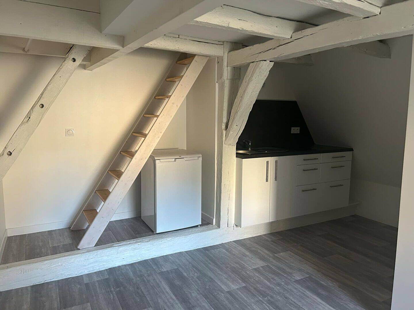 Appartement 1 pièce 14 m² · à Angers · 13,5 m² · 545 €/mois