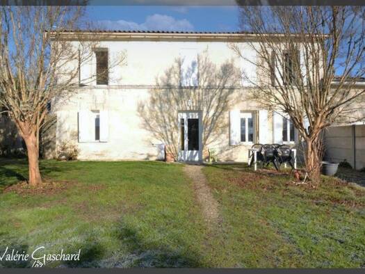 Immeuble à vendre 378 000 € 242 m² Dronne Coutras 33230