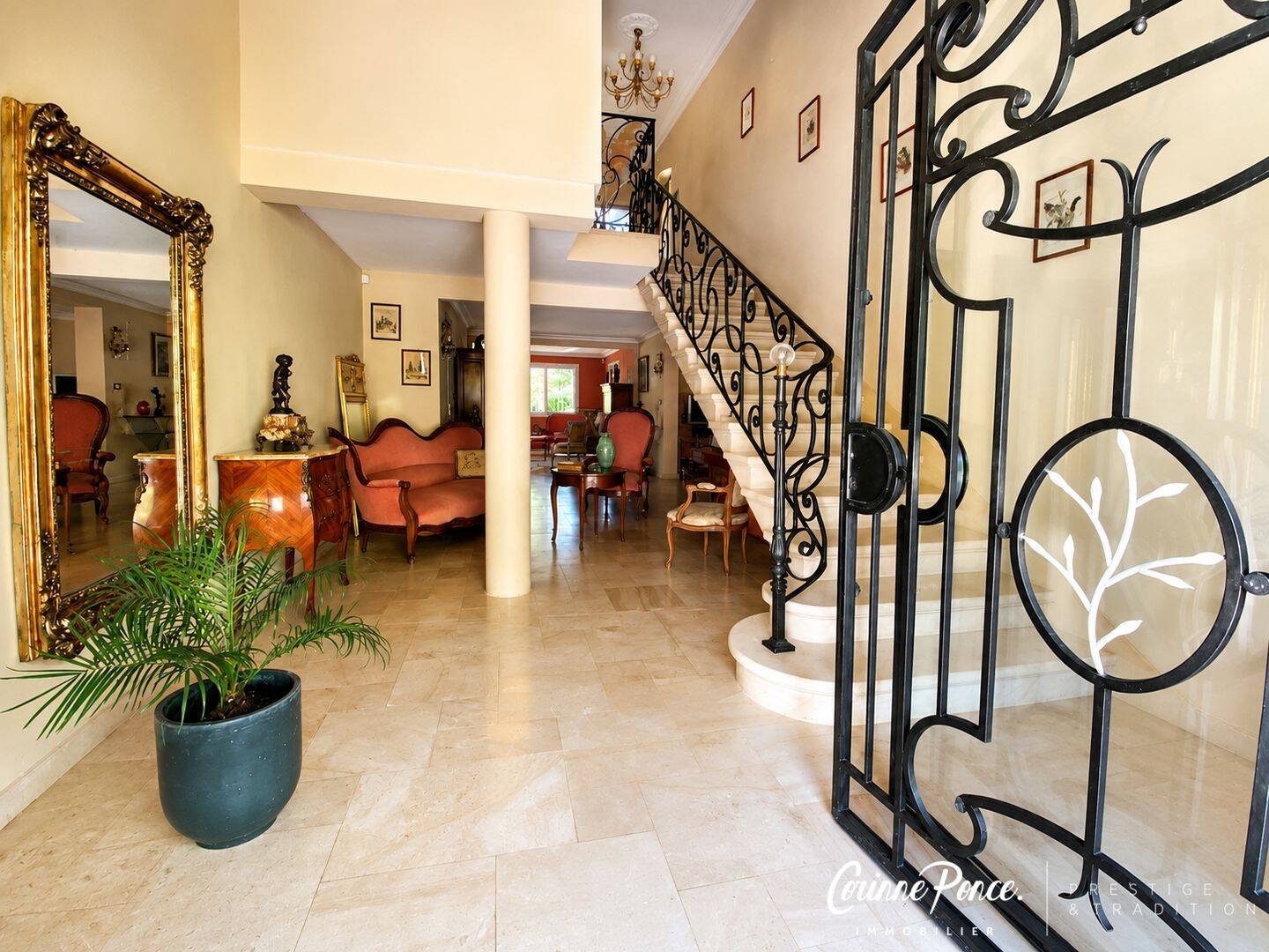 Maison 8 pièces 224 m² · à Garons · 224 m² · 620 000 €