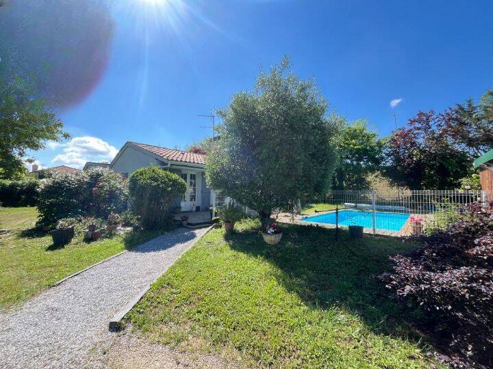 Maison 4 pièces 100 m² · à Villenave-d'Ornon · 100 m² · 342 000 €