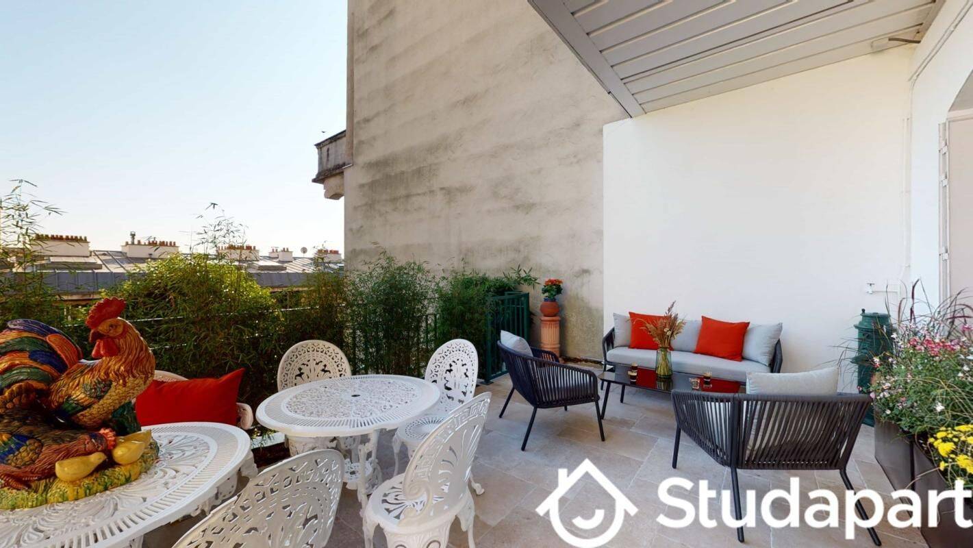 1 pièce 17 m² · à Paris 18ème Arrondissement · 17 m² · 1 500 €/mois