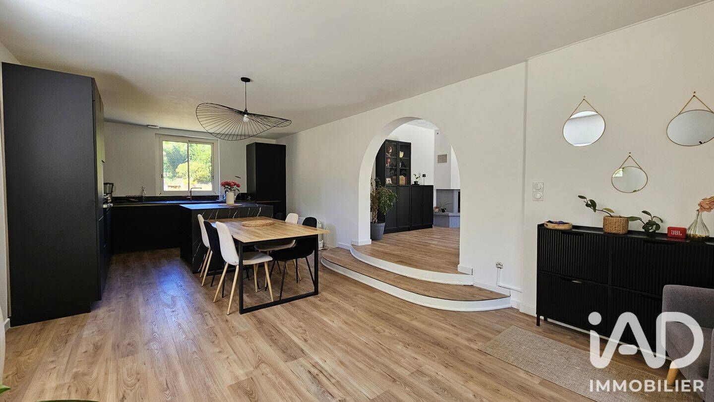 Maison 5 pièces 125 m² · à Saint-Médard-sur-Ille · 125 m² · 270 000 €