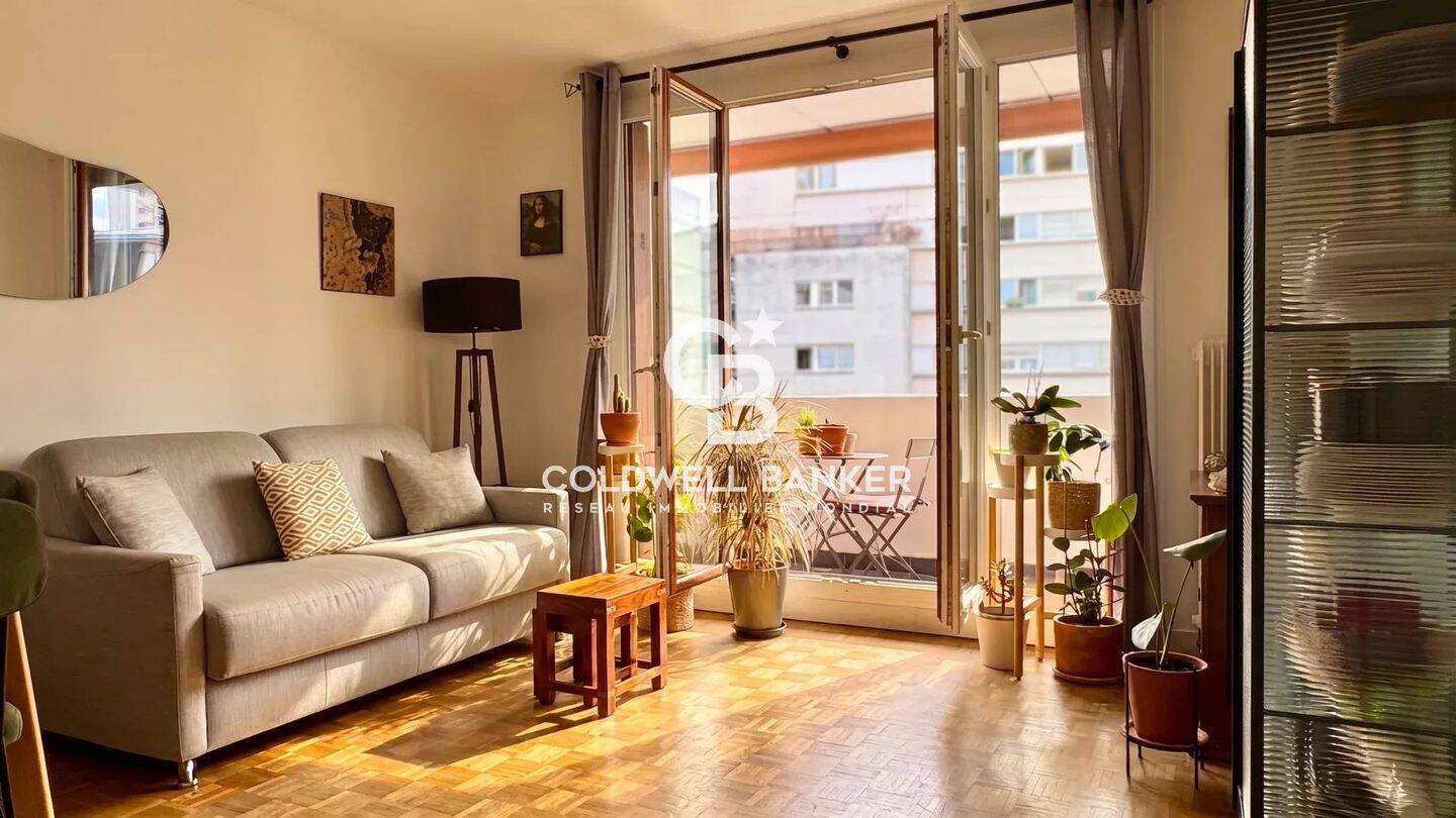 Appartement 2 pièces 44 m² · à Paris 19ème Arrondissement · 44,3 m² · 443 000 €