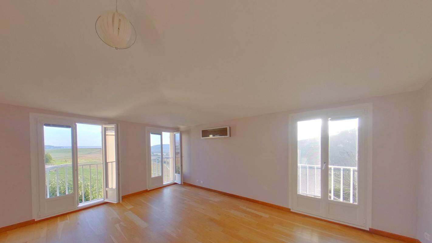 Appartement 4 pièces 85 m² · à Hautvillers · 85 m² · 192 000 €