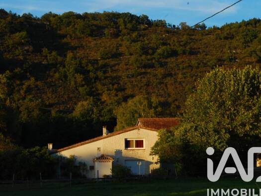 Maison à vendre 465 000 € 7 pièces 4 chambres 200 m² 54 089 m² de terrain Mirepoix 09500