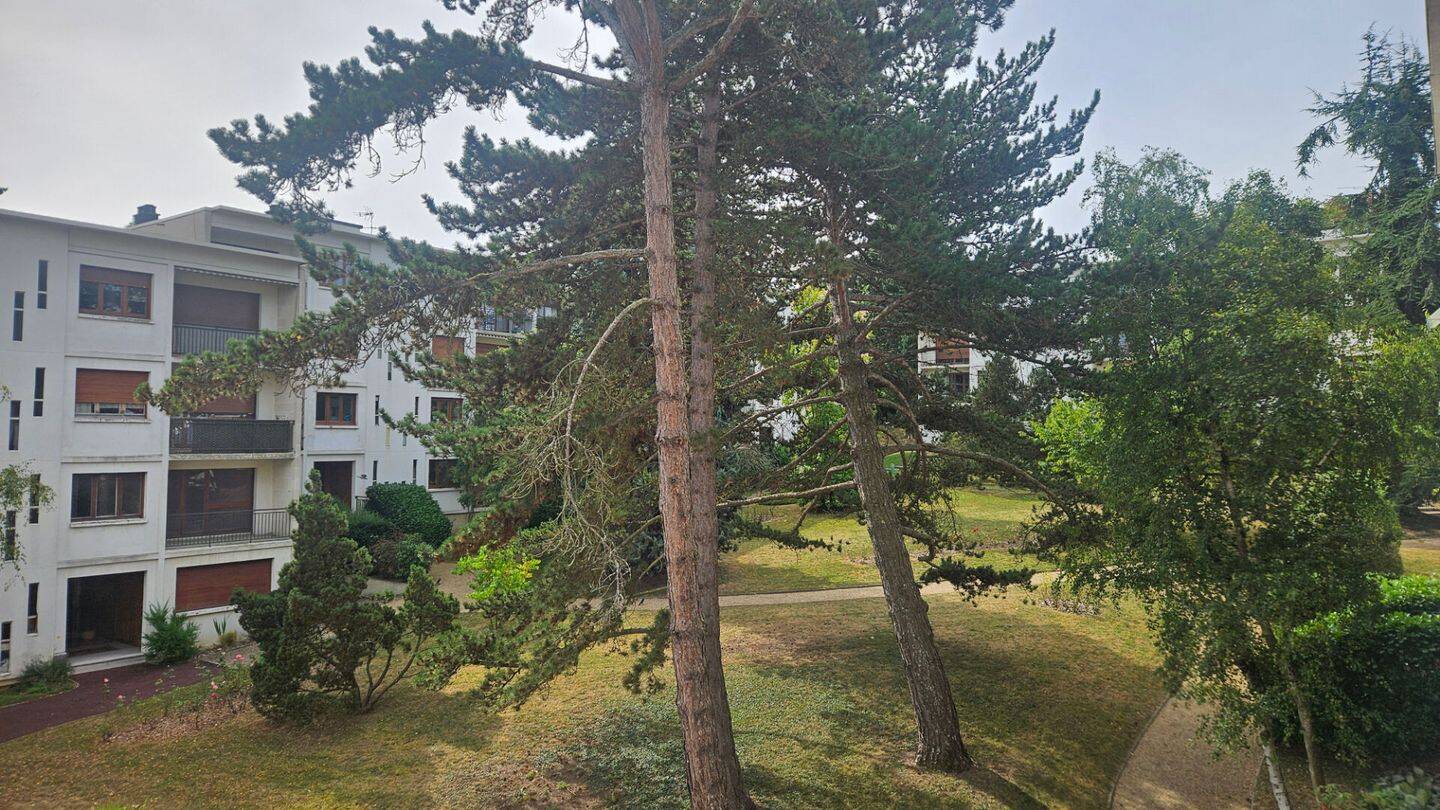 Appartement 4 pièces 81 m² · à Louveciennes · 81 m² · 360 000 €