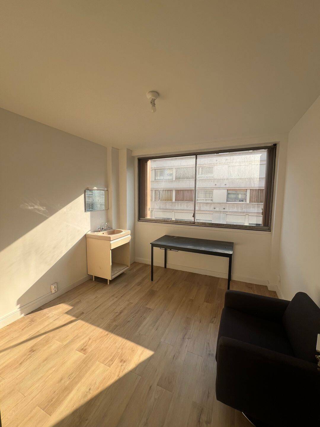Appartement 1 pièce 10 m² · à Levallois-Perret · 10,3 m² · 99 000 €