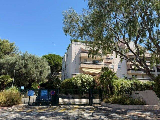 Appartement 4 pièces 82 m² · à Toulon · 81,6 m² · 1 340 €