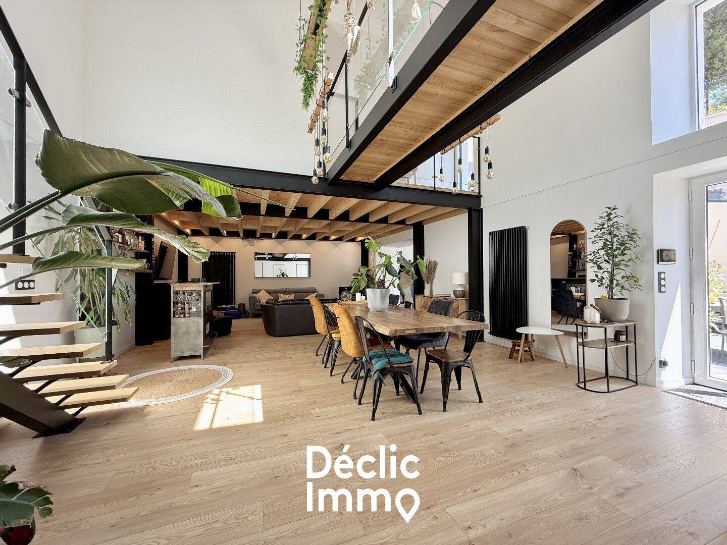 Maison 8 pièces 225 m² · à Poitiers · 225 m² · 599 900 €