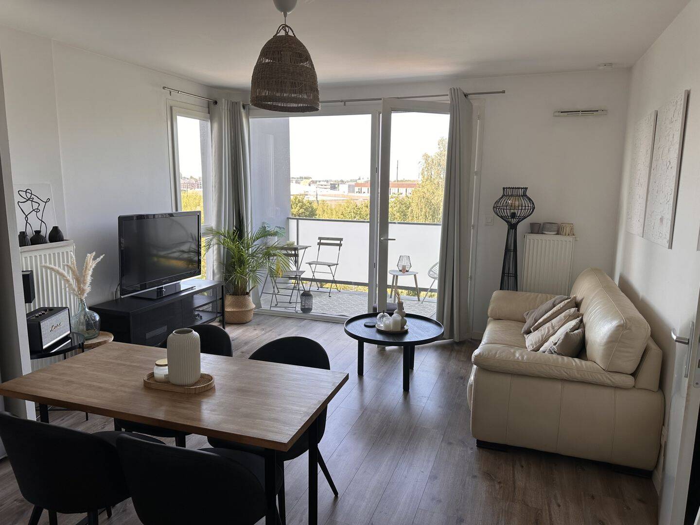Appartement 2 pièces 44 m² · à La Madeleine · 43,8 m² · 700 €/mois