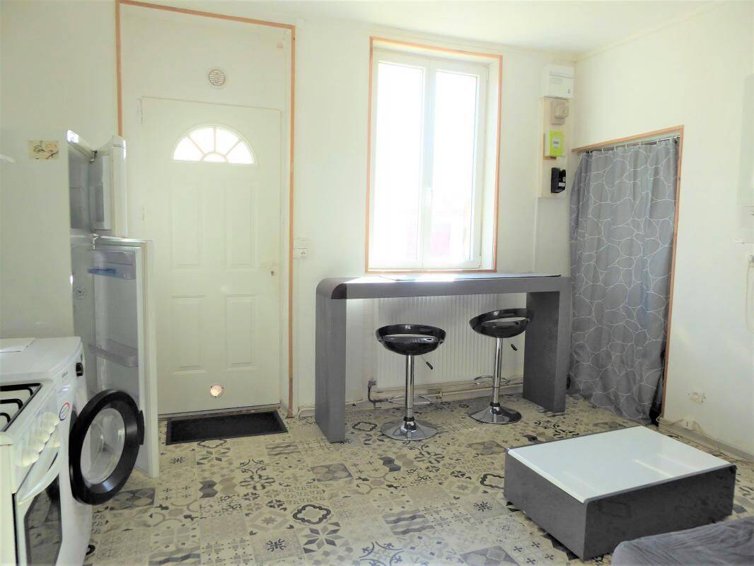 Appartement 1 pièce 31 m² · à Le Creusot · 31 m² · 276 €