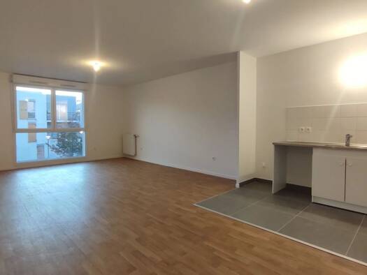 Appartement à vendre 230 000 € 3 pièces 2 chambres 65,5 m² 1er étage Le Village Carrières-sous-Poissy 78955