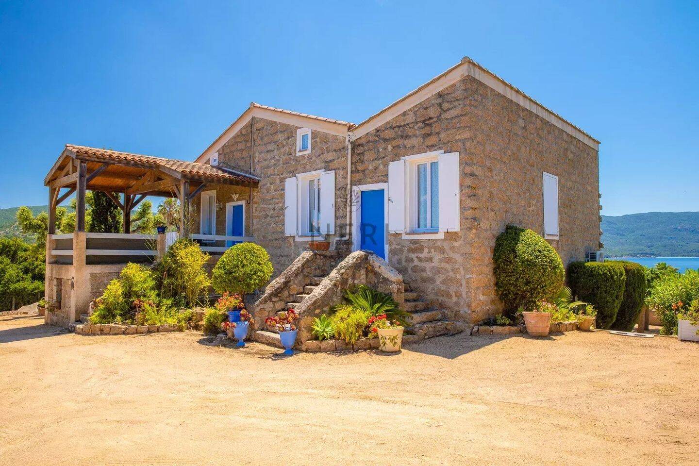 Maison 13 pièces 280 m² · à Pietrosella · 280 m² · 3 800 000 €