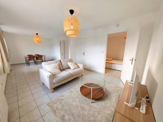 Appartement à louer 800 € 3 pièces 2 chambres 69 m² RDC Le Havre 76600