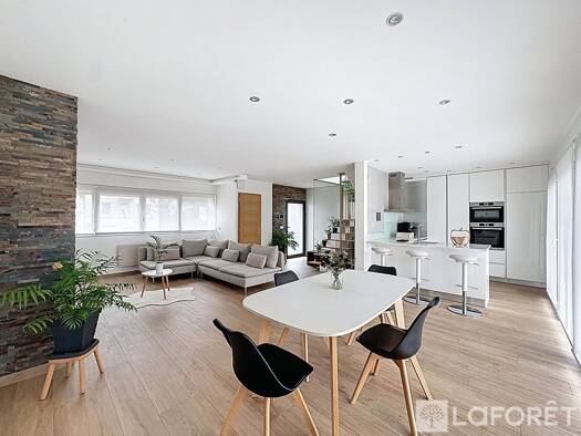 Maison à vendre 699 000 € 6 pièces 4 chambres 180 m² 313 m² de terrain Noiseau 94880