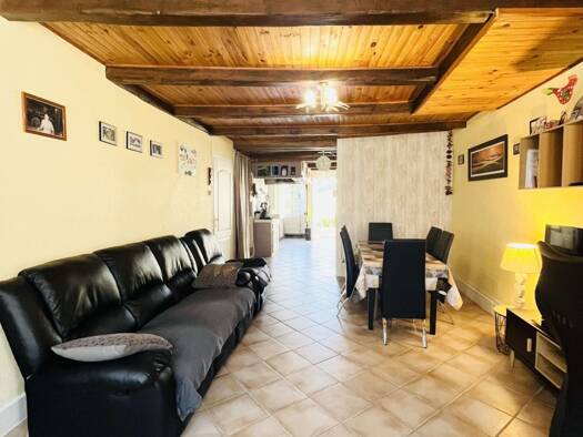 Maison à vendre 105 000 € 5 pièces 4 chambres 138 m² 228 m² de terrain Nogent 52800