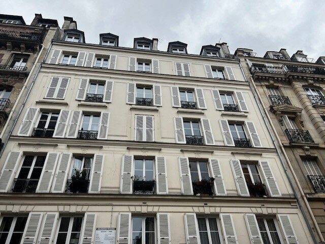 Appartement 2 pièces 36 m² · à Paris 17ème Arrondissement · 36 m² · 1 348 €/mois