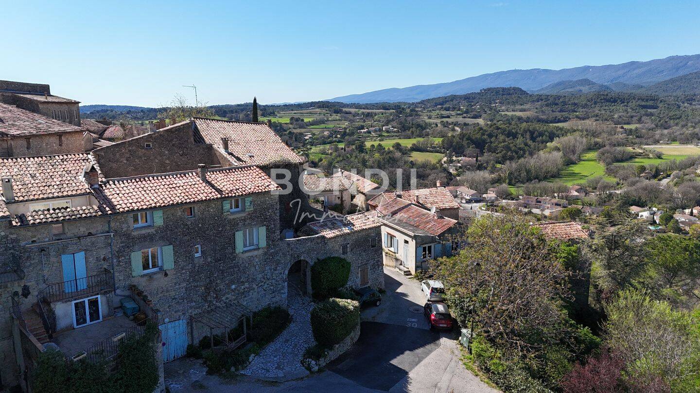 Maison 3 pièces 80 m² · à Grambois · 80 m² · 245 000 €