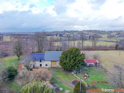 Ferme à vendre 199 000 € 4 pièces 3 chambres 119 m² 15 655 m² de terrain La Porcherie 87380