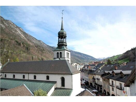 Duplex à vendre 345 000 € 5 pièces 2 chambres 120 m² Étage 3/3 Thônes 74230