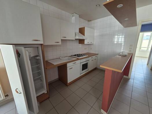 Appartement à louer 500 € 2 pièces 1 chambre 47 m² Étage 1/2 Cambrai 59400
