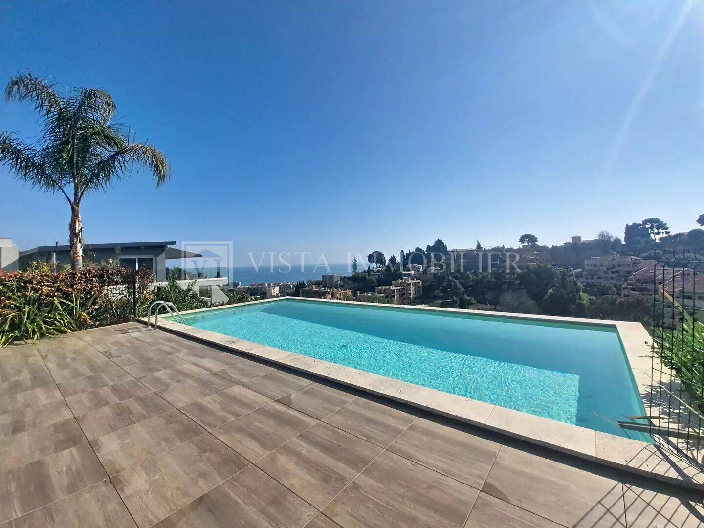 Appartement 2 pièces 42 m² · à Roquebrune-Cap-Martin · 42,2 m² · 375 000 €