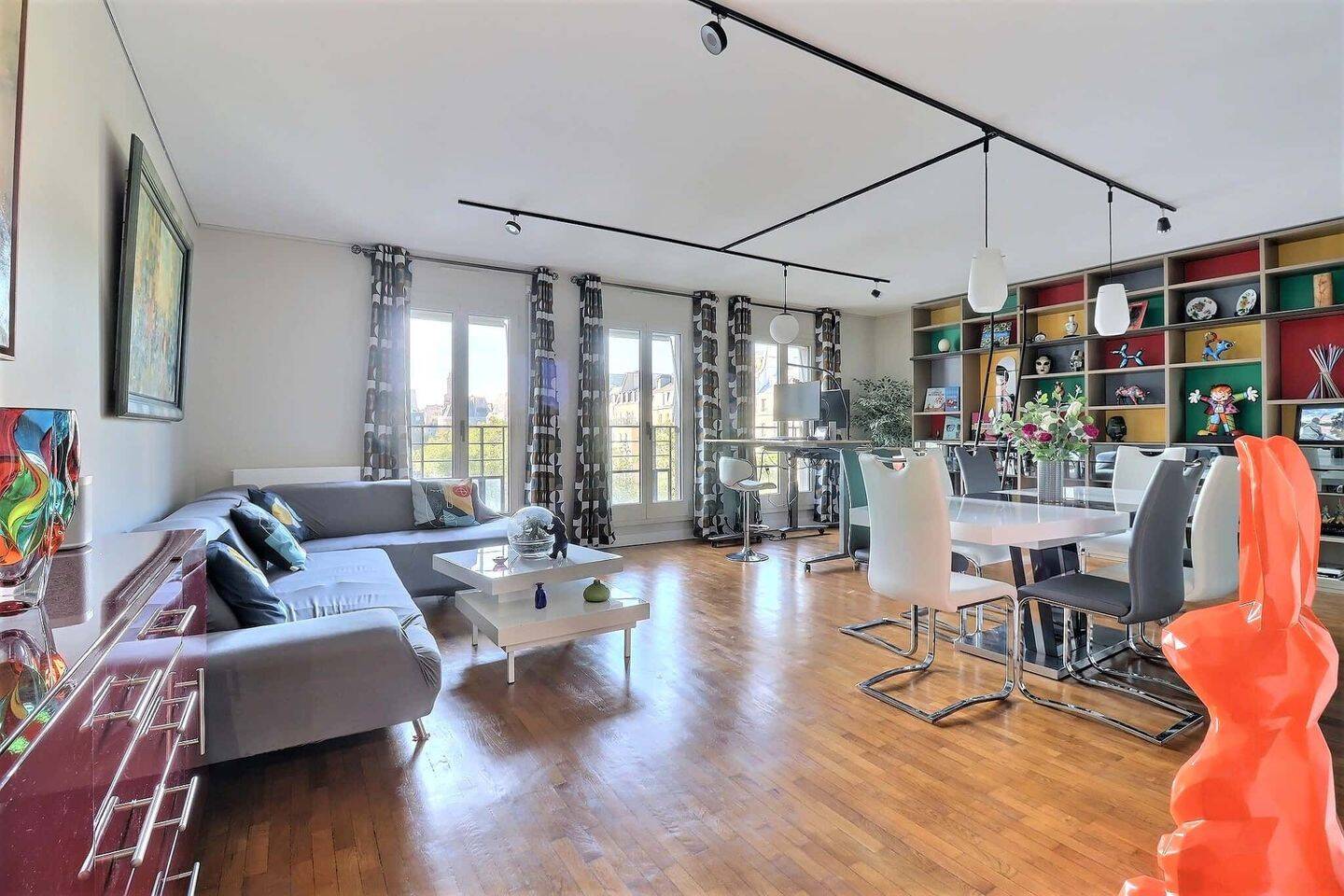 Appartement 2 pièces 98 m² · à Paris 1er Arrondissement · 98 m² · 4 335 €/mois