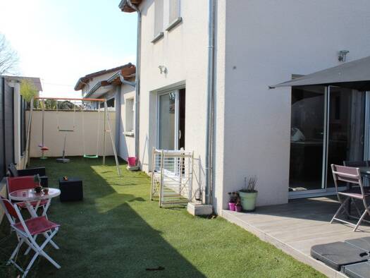 Maison à vendre 260 000 € 5 pièces 3 chambres 108 m² 200 m² de terrain Centre et Sud Est Viriat 01440