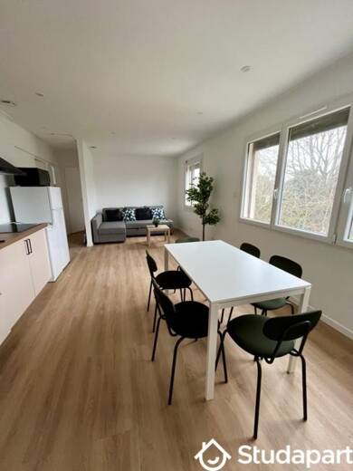 Appartement à louer 500 € 1 pièce 3 chambres 9 m² Calvaire-Saint Pierre Caen 14000
